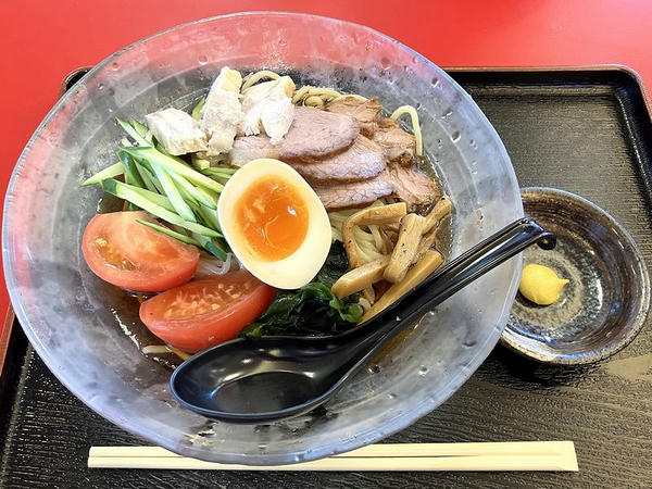 冷やし中華 913円