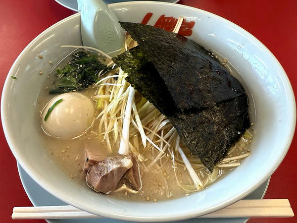 塩ネギラーメン 840円 ＋ 味付玉子 140円