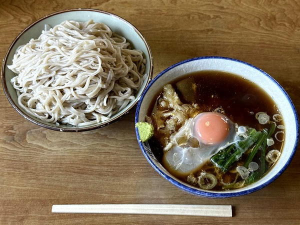 ひたし天ぷらそば（中盛） 1,100円 ＋ 玉子 50円