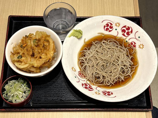 ミニかきあげ丼セット（冷） 800円