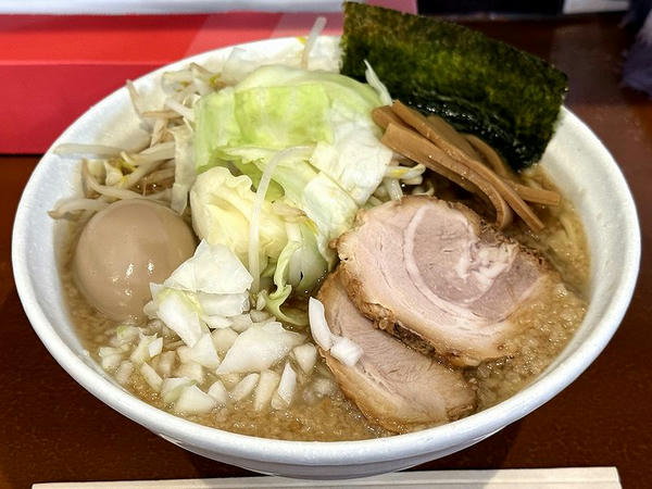 背脂煮干ラーメン 980円 ＋ 味玉 120円 ＋ 温野菜 80円