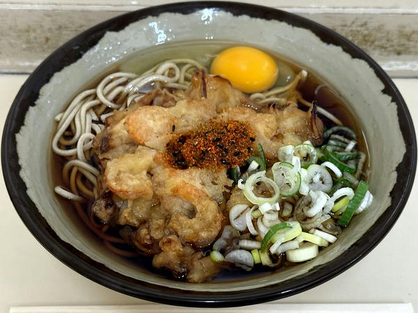 小海老のかき揚げ天そば 550円 ＋ 玉子 80円