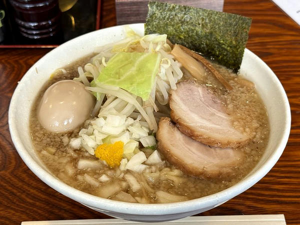 背脂煮干ラーメン 980円 ＋ 味玉 120円 ＋ 温野菜 80円