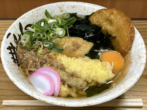 全部うどん 710円