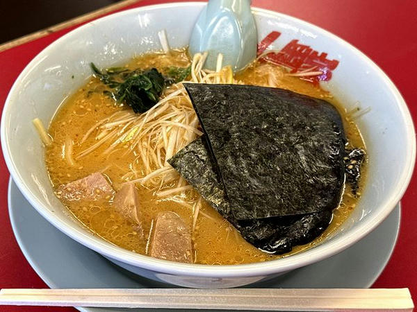 特製味噌ネギラーメン 990円