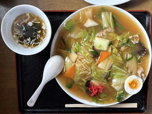 五目ヤキソバ 900円