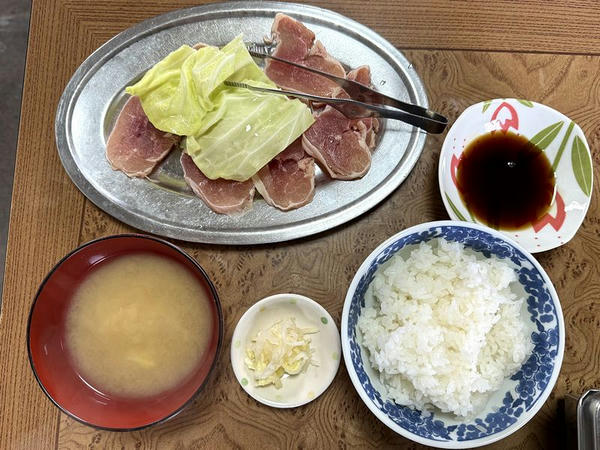 焼肉定食 とり 700円