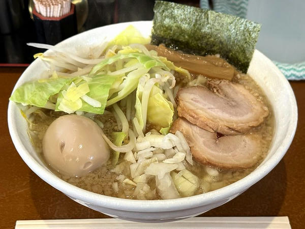 背脂煮干ラーメン 980円 ＋ 味玉 120円 ＋ 温野菜 80円