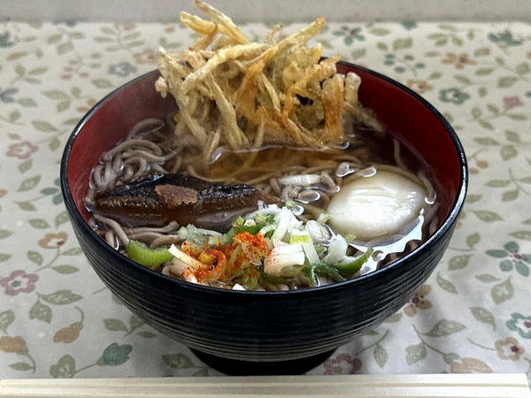 北前駅そば 850円