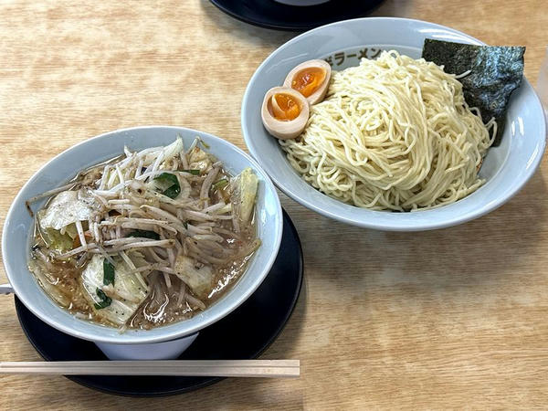野菜たっぷりつけ麺（中盛） 990円 ＋ 味付玉子 100円