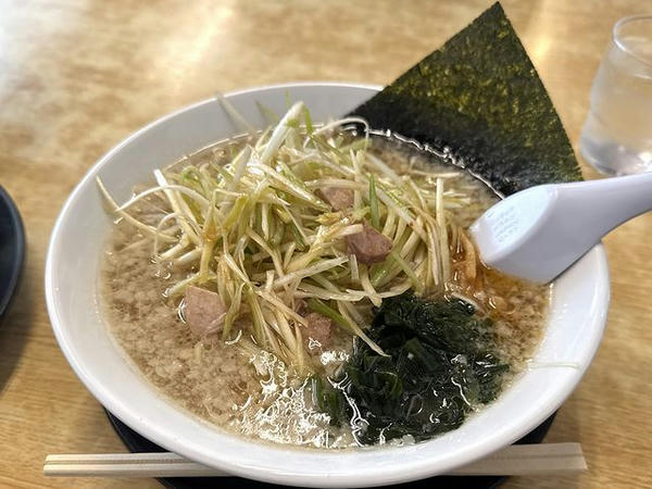 ネギラーメン 870円