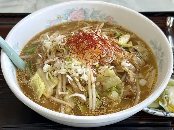 特製もつラーメン 1,080円