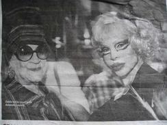 90歳のクラブホッパーばあちゃん(左)