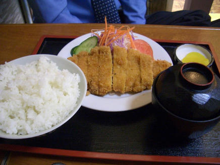 うえすぎ（カツ定）