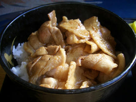 北の家(豚丼）3