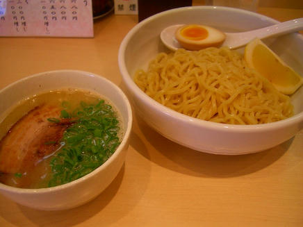 けせらせら（塩つけ麺）
