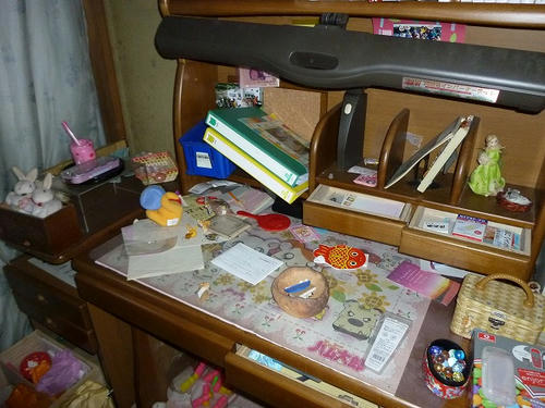 廃屋　残留物 見てはいけない・・・の巻。｜支店タカハシ