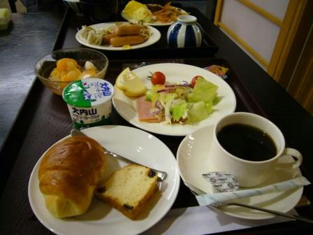朝食