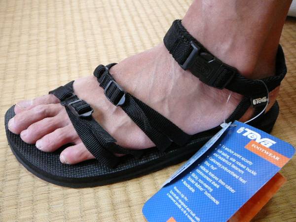 Ｔｅｖａ　ＳＰＩＤＥＲ　ＲＵＢＢＥＲ　テバ　サンダル　未使用