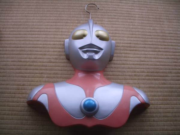 ウルトラマン　ハンガー