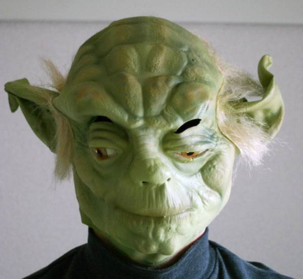 ハローインマスク　スタイォーズのヨーダ