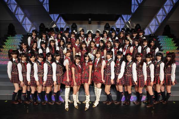 豪華特典付き！！AKB48劇場ペアチケット