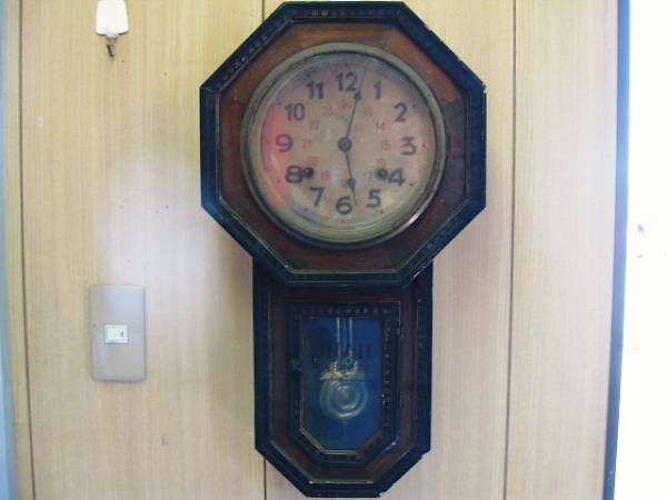 ゴミから拾って来たボンボン時計