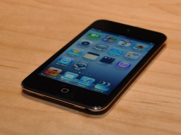 中古第４世代Apple iPod touch 32GB