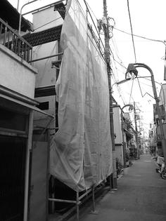 090701-shop.jpg