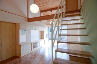 Aa-HOUSE.jpg