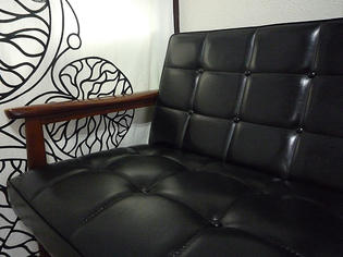101206-karimoku60.jpg