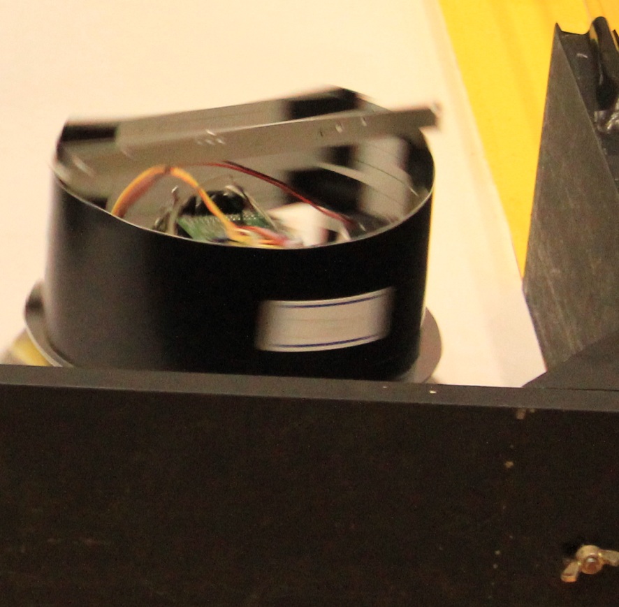 いい感じにまとまった作りになっていますね。写真は第2試合(?)で原因不明の大回転を行っていた時のものです。