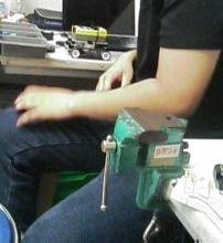 サンプル作成中・・・といっても説明書にあるロボットですけどね(笑)