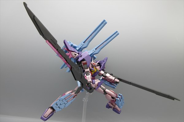 HGBD ガンダムダブルオースカイHWS(トランザムインフィニティ
