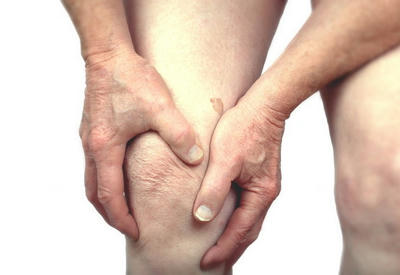 Bệnh vi&ecirc;m đa khớp v&agrave; c&aacute;ch điều trị 