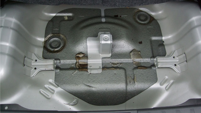 トランクルーム下