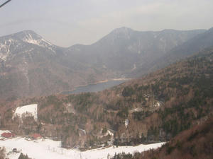 marunuma-may4-2010-ropeway.jpg