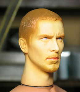 head02