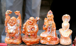 india03.jpg