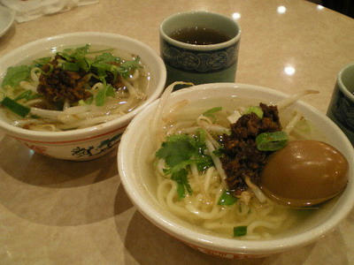 アジア料理 台南担仔麺の担仔麺（米粉）は美味しいね♪