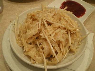 アジア料理 台南担仔麺水道橋店の牛ハチノス刺しをいただく♪　