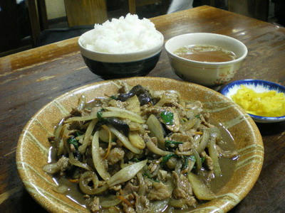 神保町 徳萬殿のライスは大盛り♪