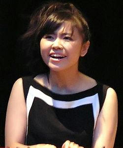 250px-Uehara_Hiromi_2007_by_pollobarca2.jpg