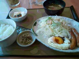 福岡市　やよい軒　目玉焼朝食