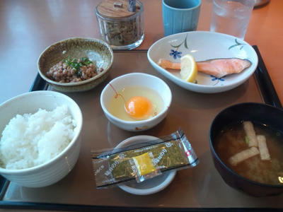 やよい軒 焼シャケ朝食