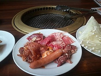 焼肉バイキング 食べ放題 デラックス・デリ