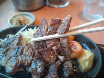 やよい軒　ビーフステーキ定食