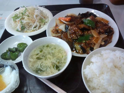 中華美食城 麻婆茄子定食 おかわり自由