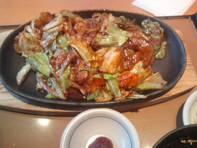 やよい軒★豚肉とたっぷり野菜の味噌炒め定食