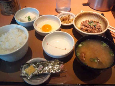 やよい軒　納豆朝食　貝汁